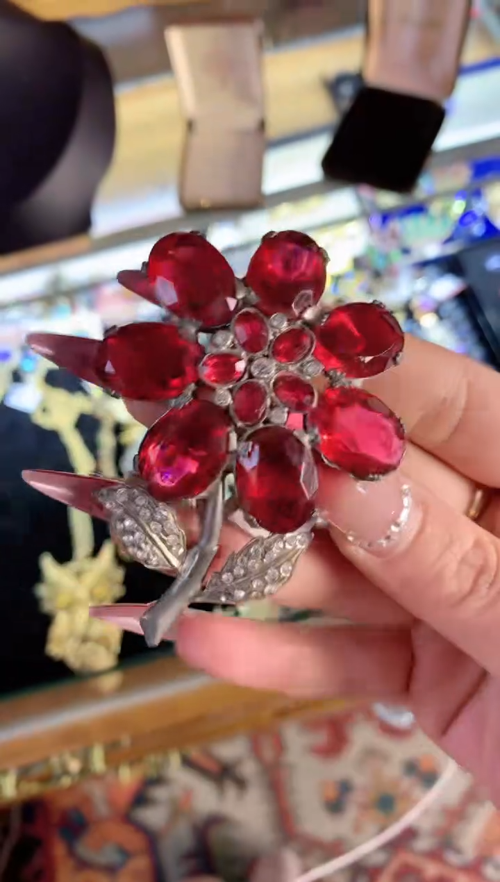 【闪购商品】瓷片楚楚中古珠宝甄选不退换