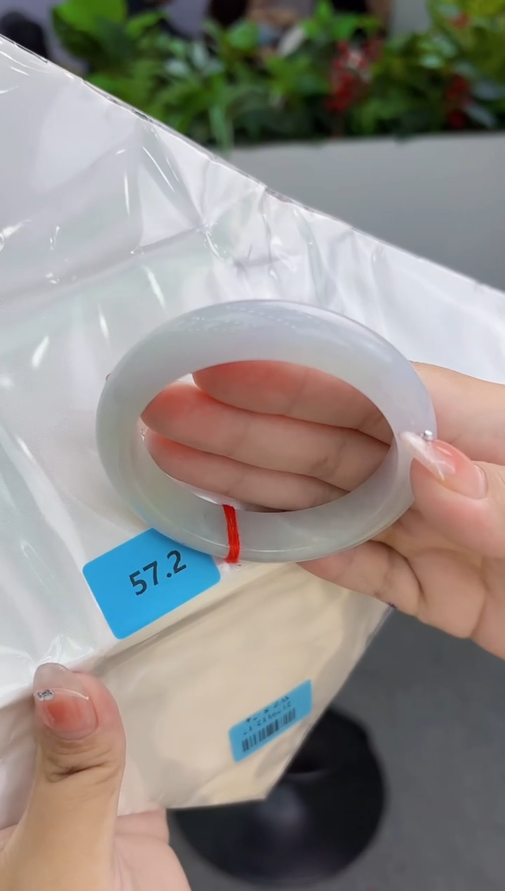 【闪购商品】翡翠手镯未镶嵌翡翠手镯