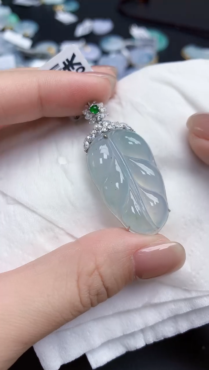 【闪购商品】翡翠颈饰18K金镶嵌天然缅甸翡翠A货