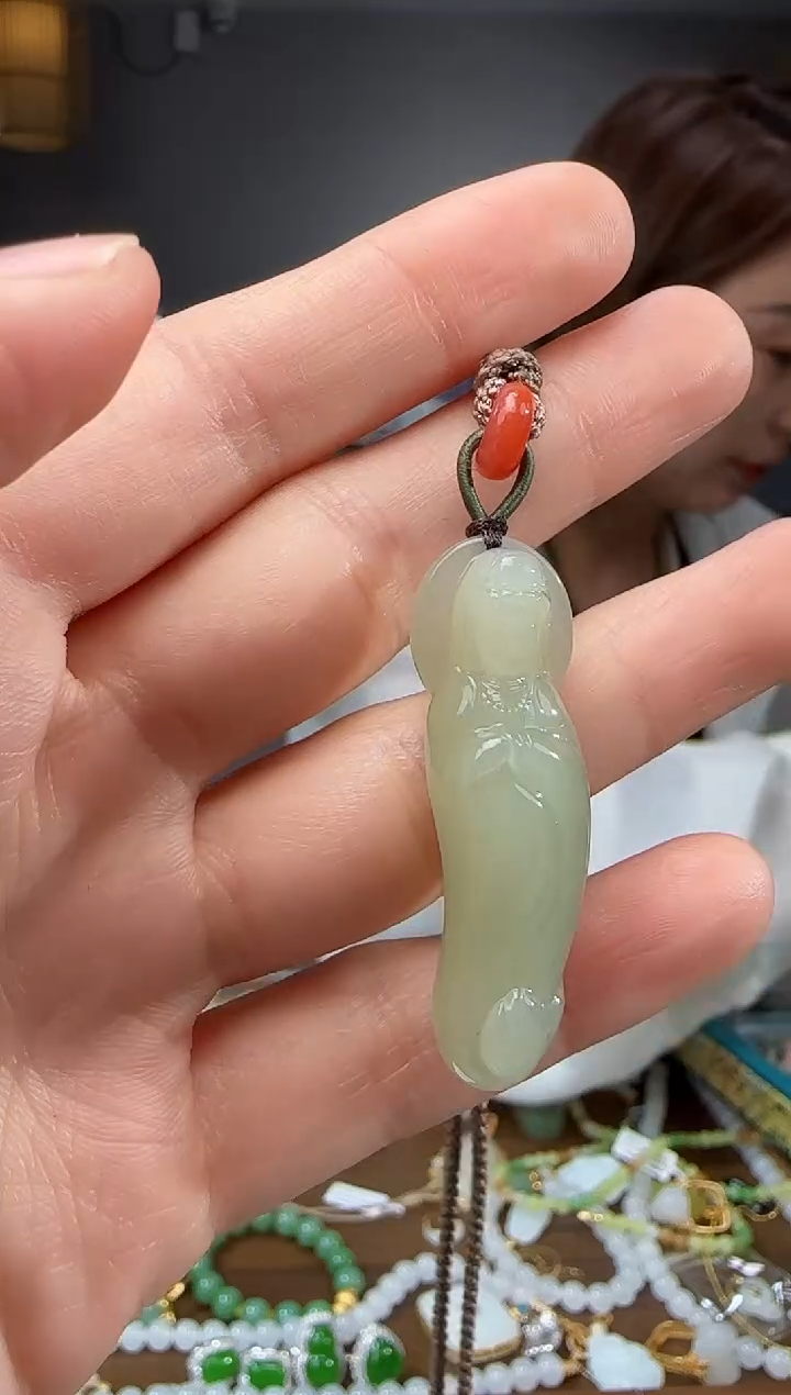 和田玉未镶嵌吊坠(不含链)1