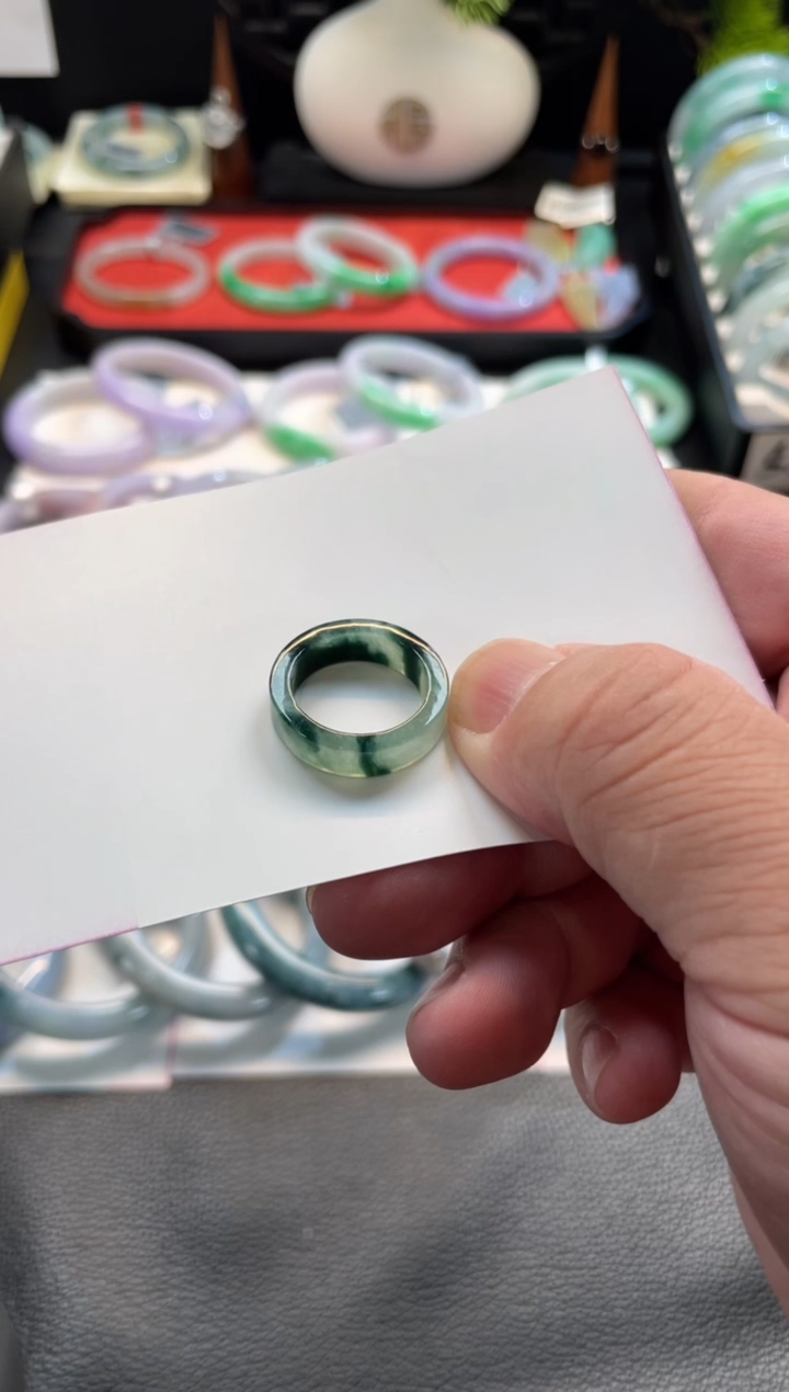 未镶嵌戒指翡翠64号链接 有纹裂 1213