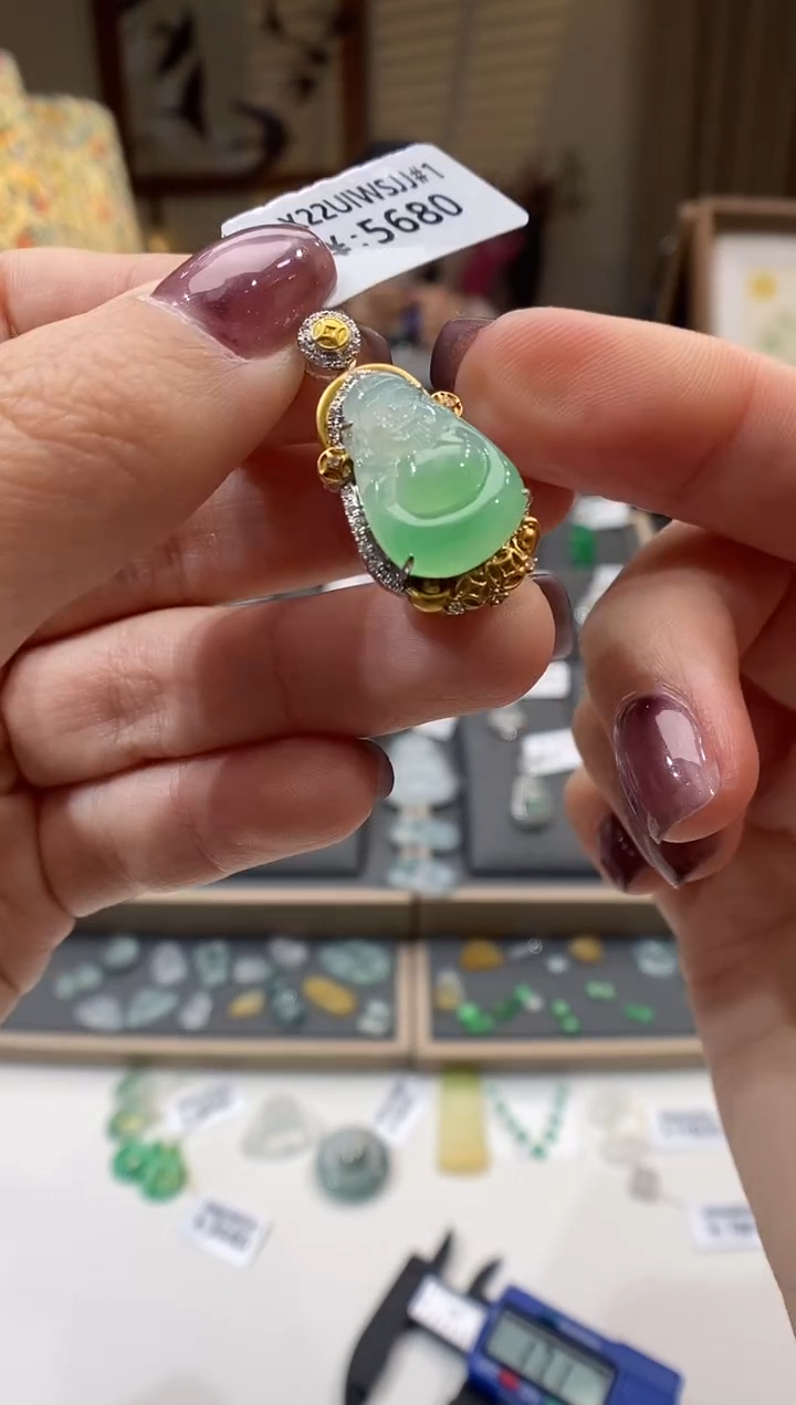 【闪购商品】翡翠颈饰18K金镶嵌财神