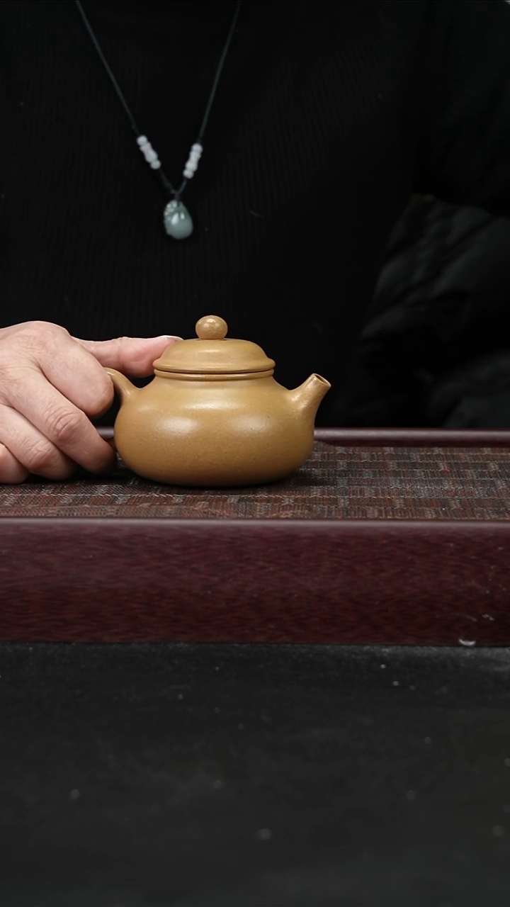 茶壶紫砂lzx黄金段 容天 