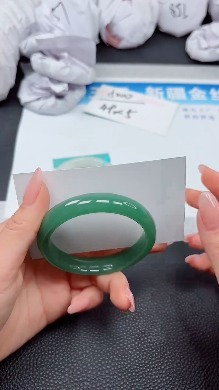 【闪购商品】石英质玉手镯未镶嵌A227