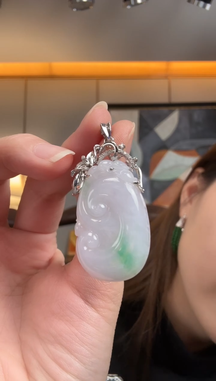 颈饰18K金镶嵌翡翠328如意一个