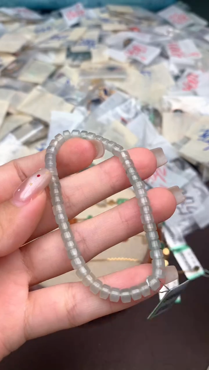 未镶嵌挂件翡翠一