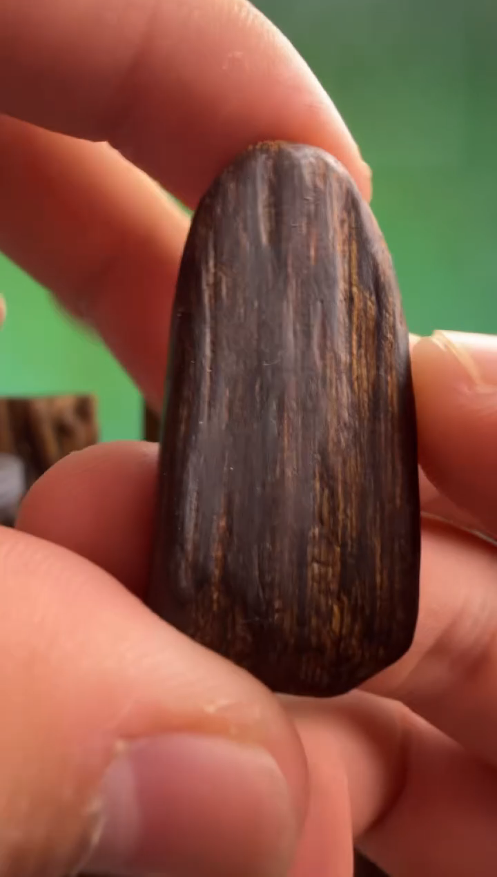沉香手把件多样性发一