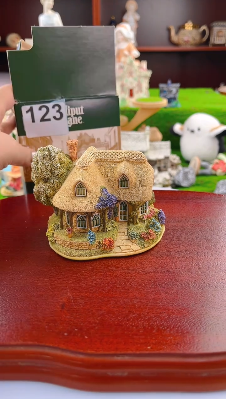 【闪购商品】紫砂茶宠中古小房子