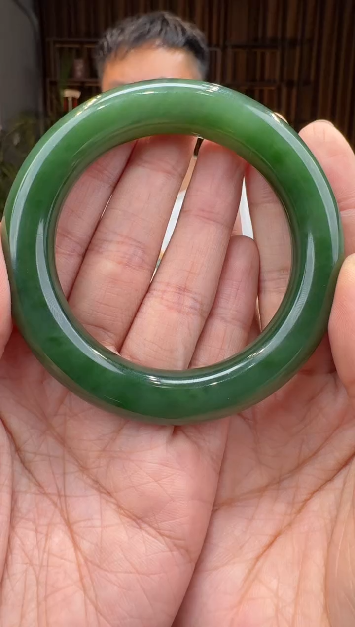 【闪购商品】和田玉19未镶嵌1.26巴哥53圈