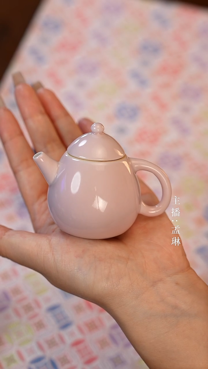 手工瓷器，每只不同