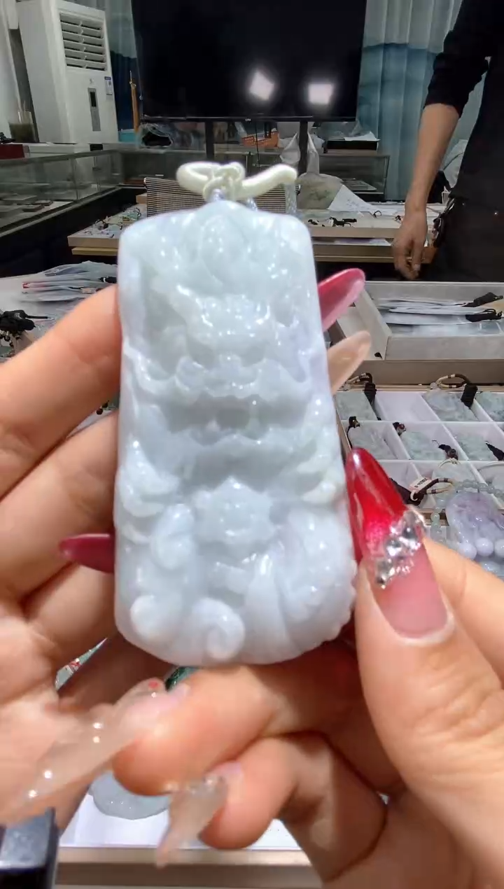 【闪购商品】翡翠颈饰未镶嵌天然缅甸翡翠A货未镶嵌