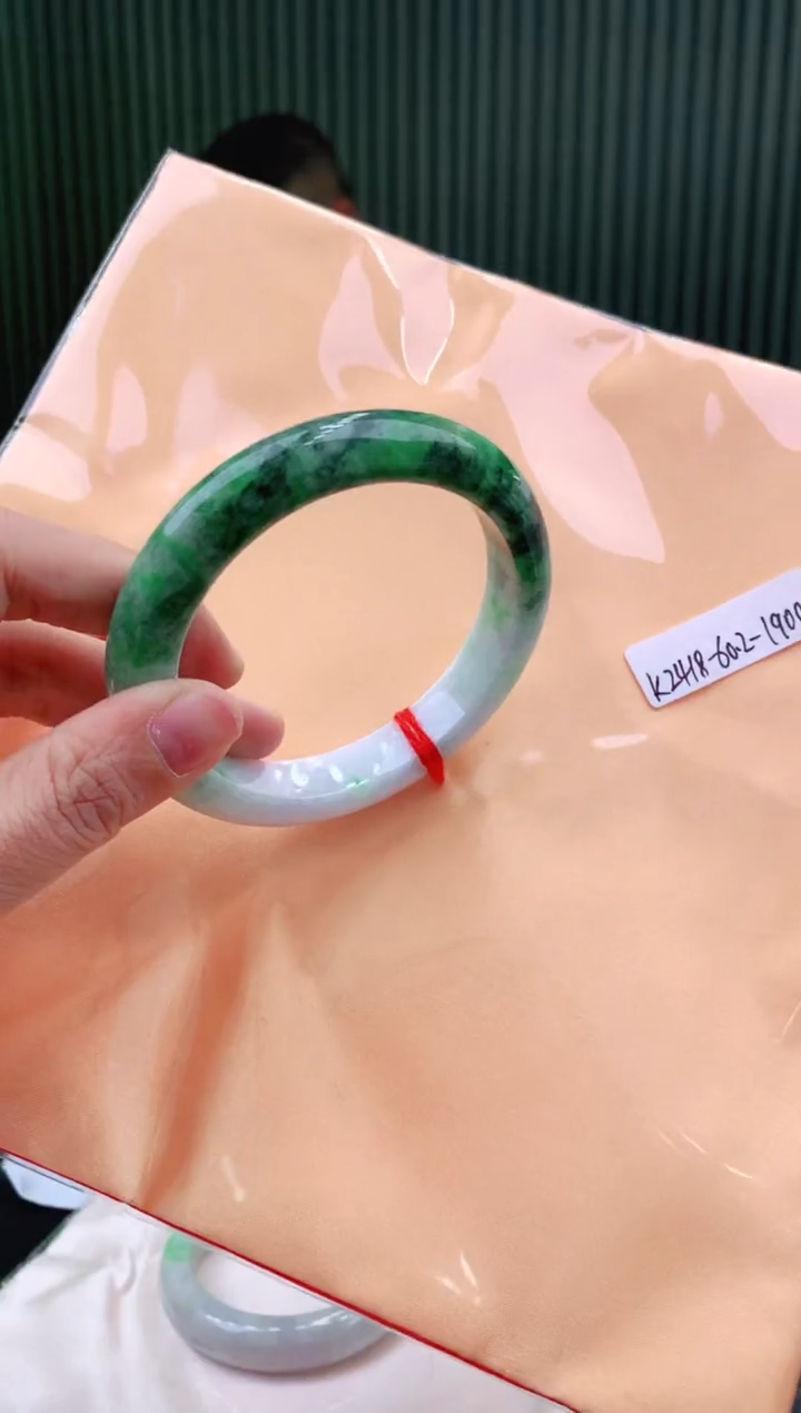 未镶嵌手镯翡翠60