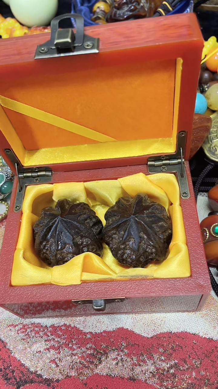 摆件主播推荐如图所示