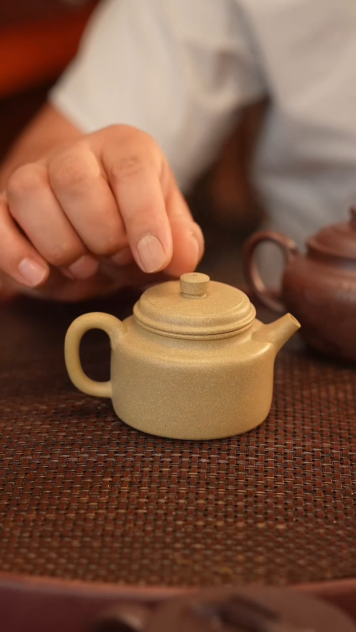 茶壶紫砂德中 绿泥 140cc