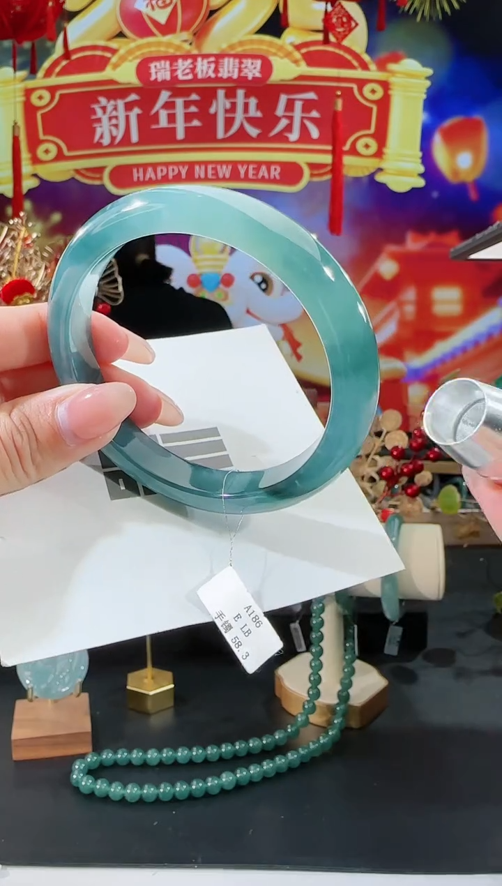 【闪购商品】定制翡翠手镯正圈未镶嵌58圈
