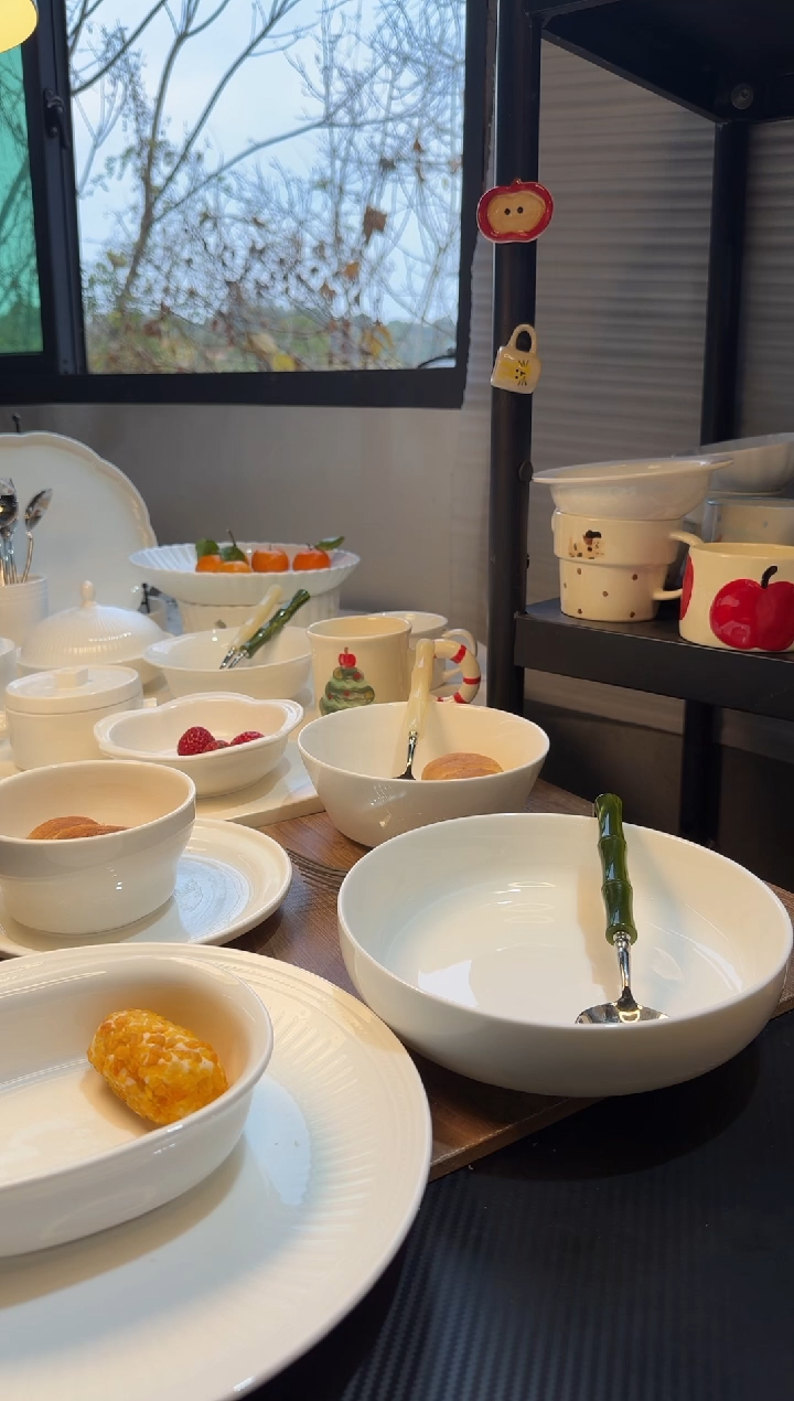 白瓷白瓷8英寸钵子不带勺叉