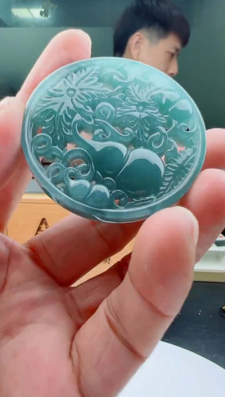 【闪购商品】翡翠颈饰未镶嵌镂空葫芦