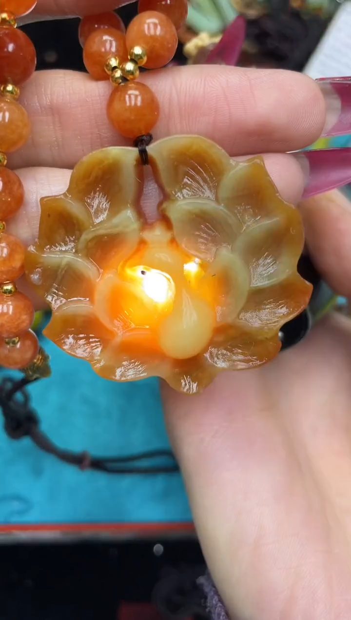 未镶嵌岫玉吊坠·