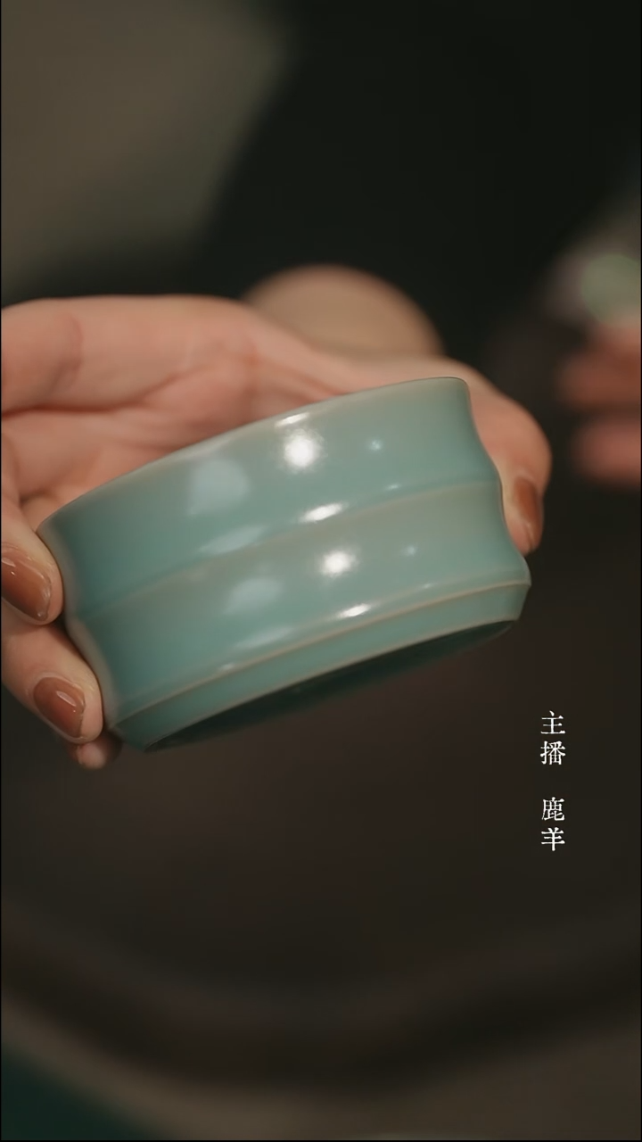 宽口竹节杯-云端釉试烧无底款-羊