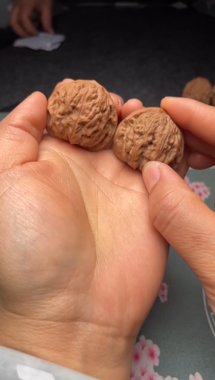 把件文玩核桃w342  金牛 37尺