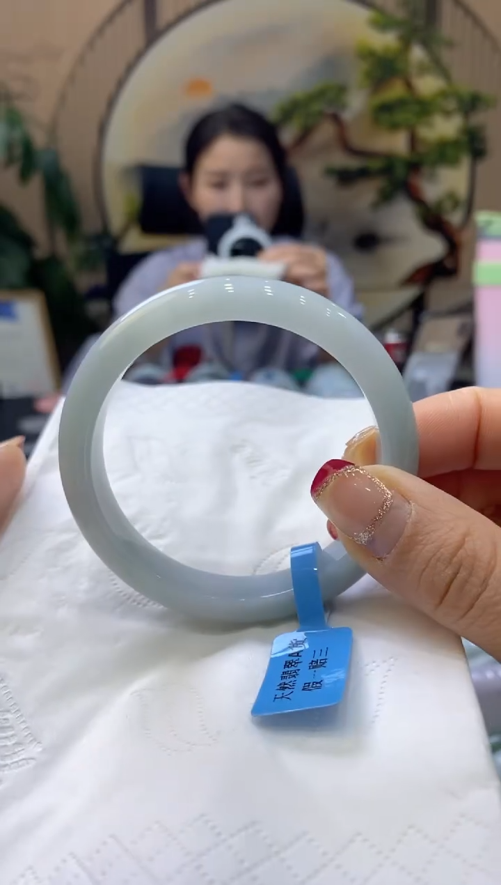 【闪购商品】翡翠手镯未镶嵌99903202