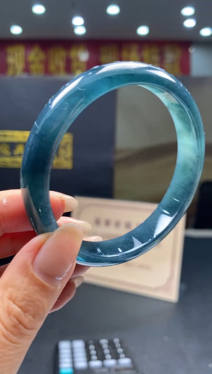 【闪购商品】翡翠手镯未镶嵌********65