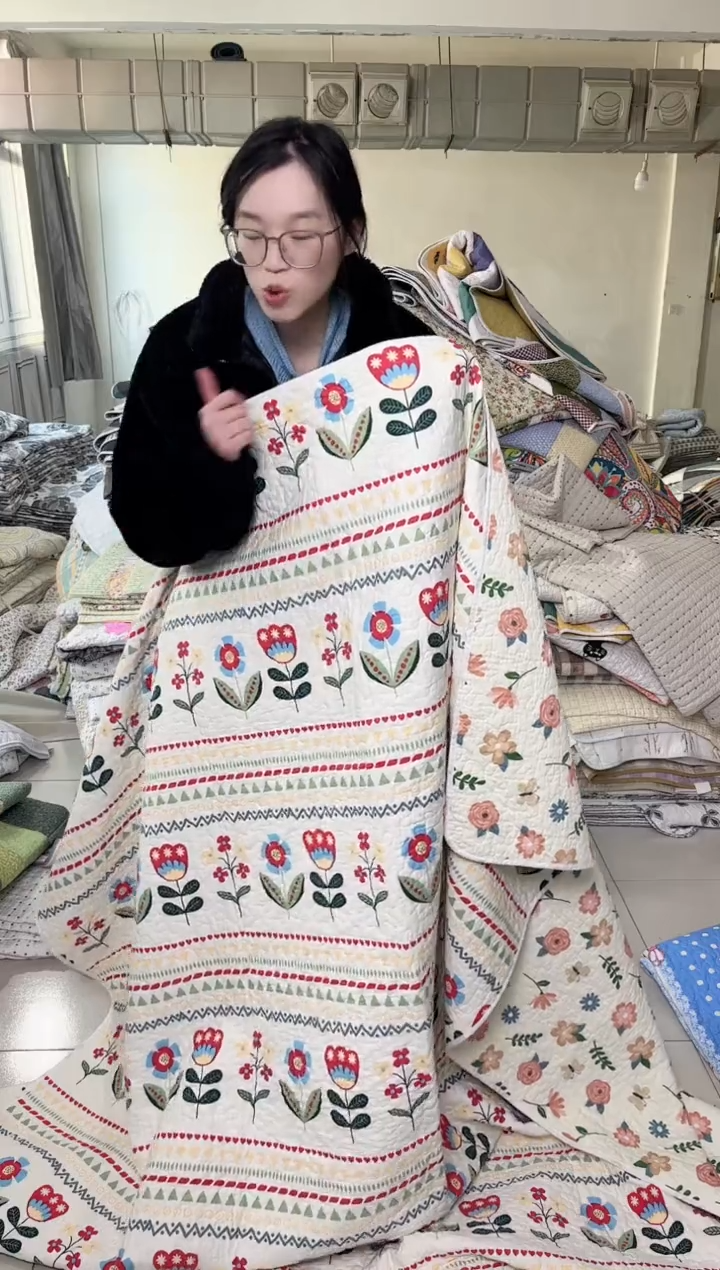 棉50*70斜纹小红花枕套