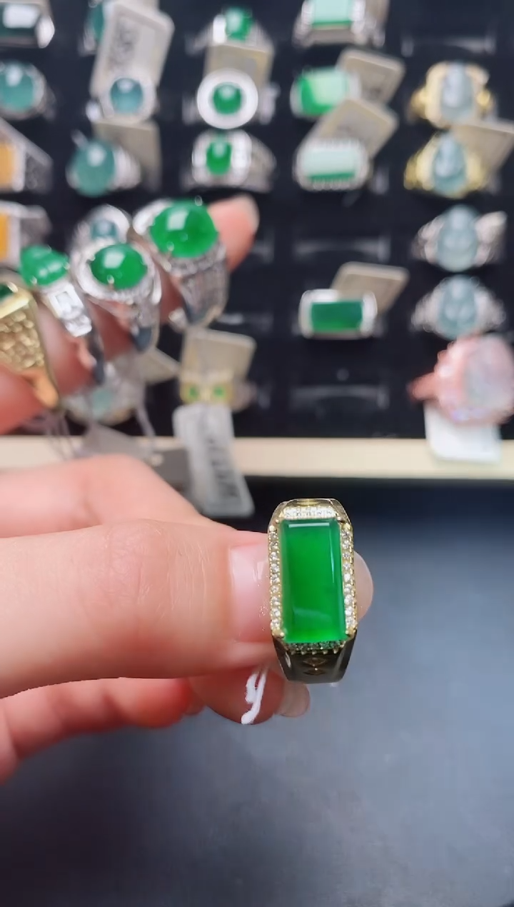 【闪购商品】翡翠戒指银S925镶嵌12121