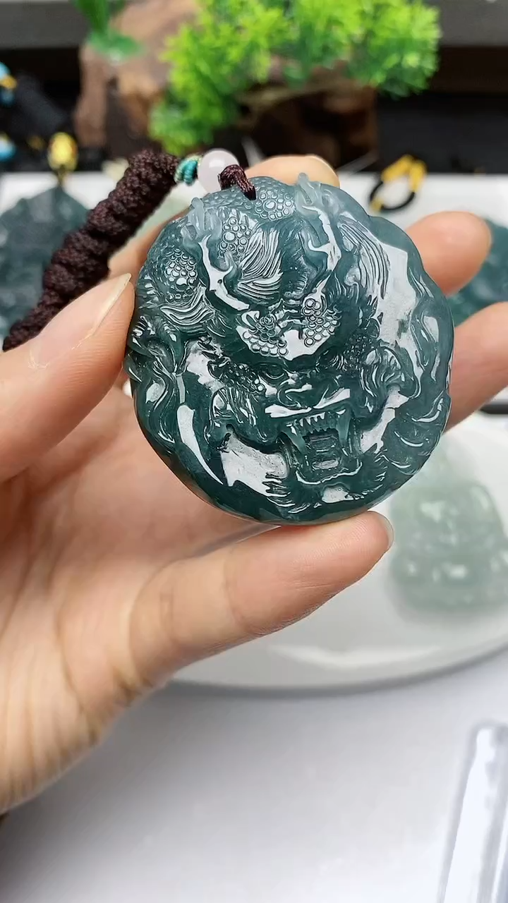 【闪购商品】翡翠颈饰未镶嵌