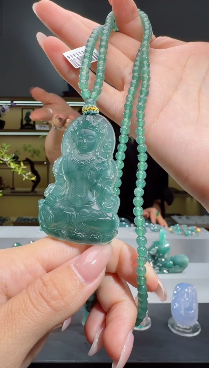 吊坠(赠链)未镶嵌翡翠度母