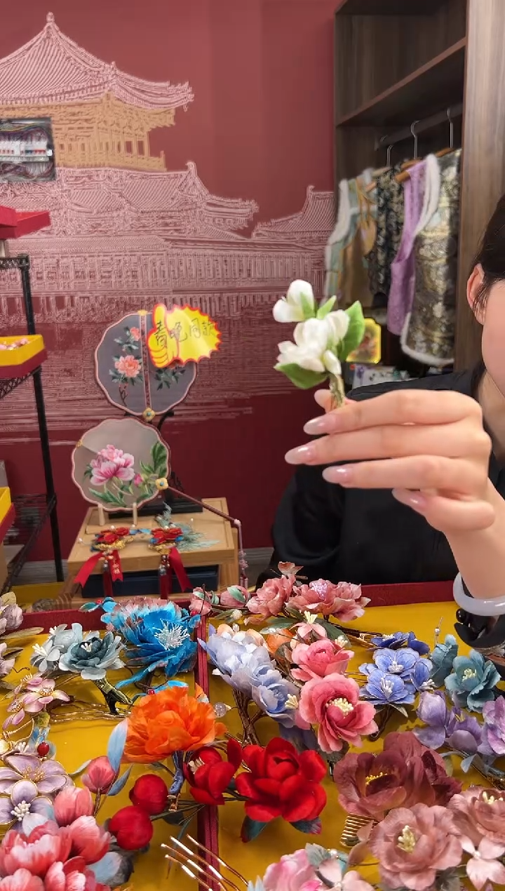 【闪购商品】刺绣非遗绒花（发饰） 