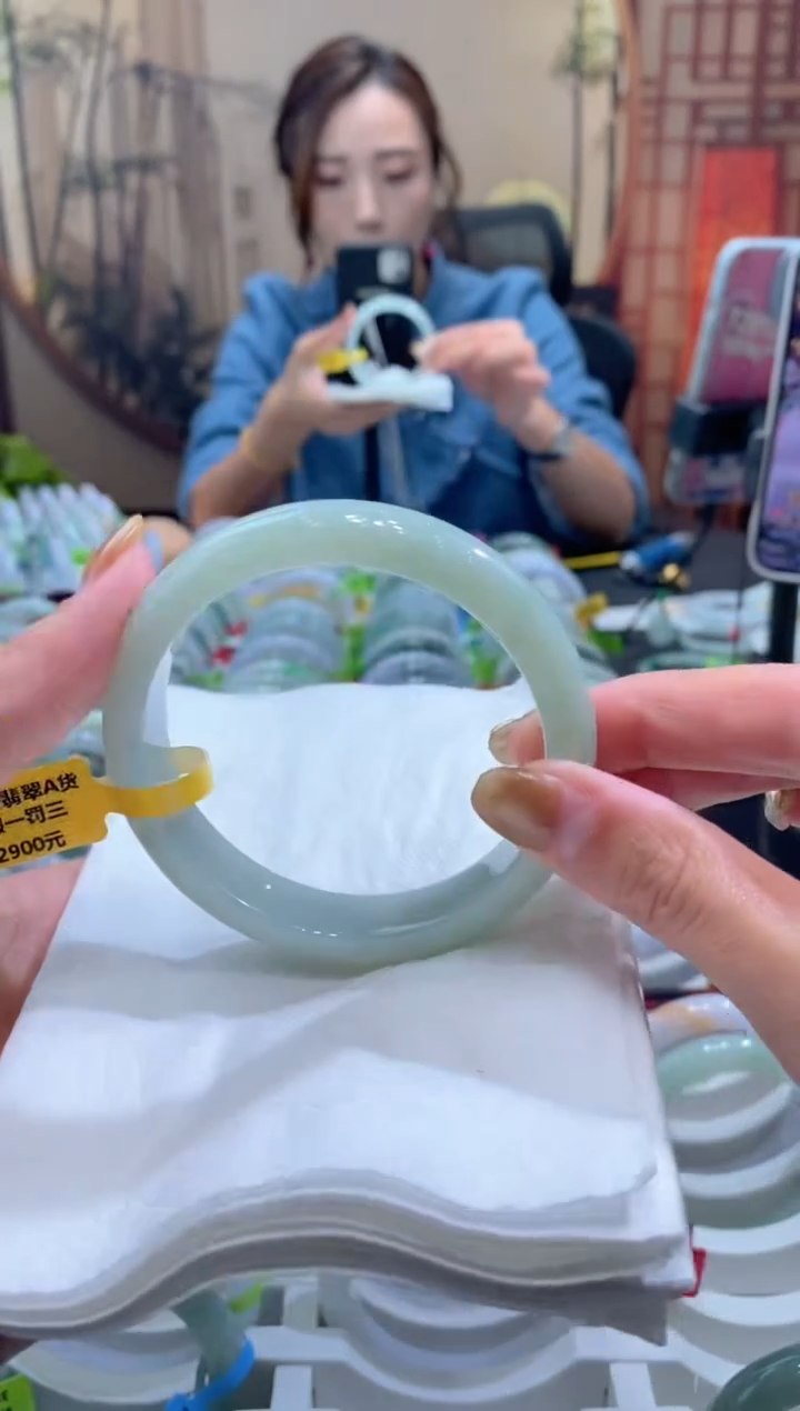 未镶嵌手镯翡翠000083183