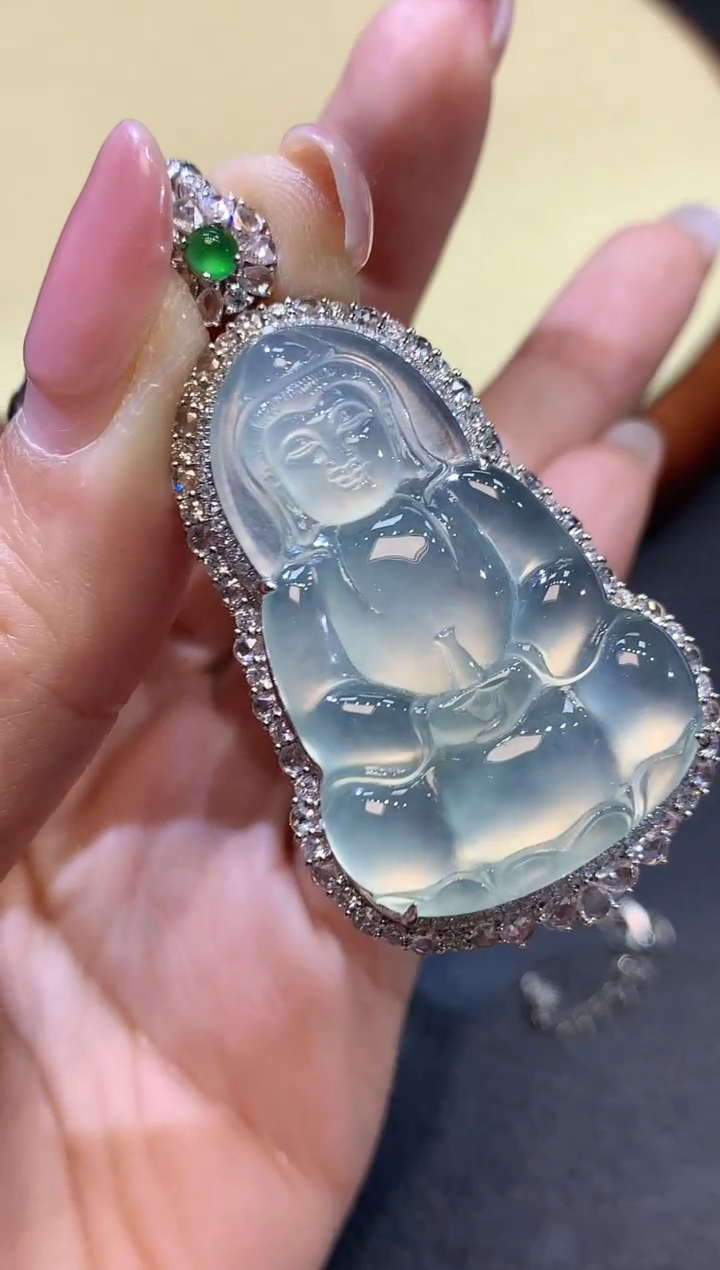 【闪购商品】翡翠吊坠(不含链)18K金镶嵌D50