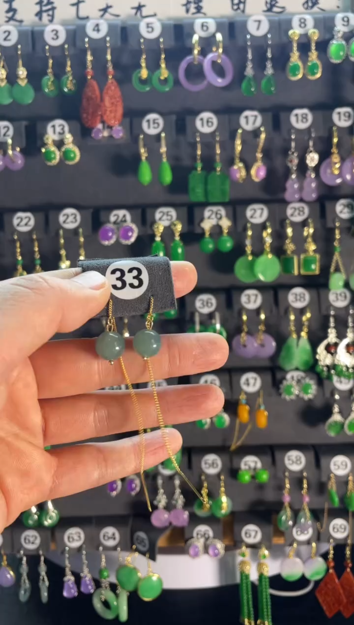 【闪购商品】翡翠耳饰银S925镶嵌33...