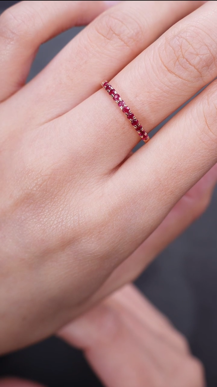 手饰银S925镶嵌红宝石手饰