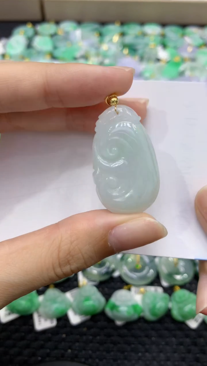 颈饰未镶嵌翡翠天然缅甸翡翠A货