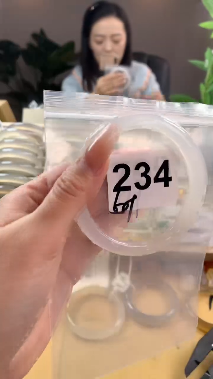 【闪购商品】玛瑙/玉髓手镯未镶嵌234