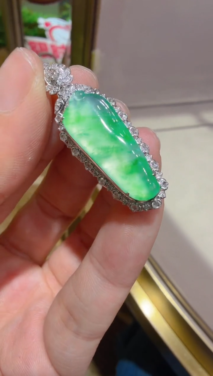 吊坠(不含链)18K金镶嵌翡翠多样性团购发一件