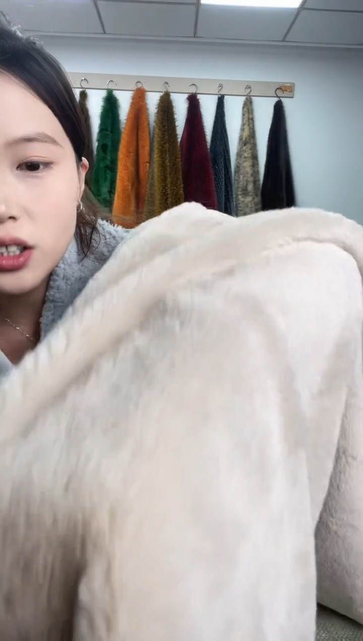 狐狸毛D474,尺寸1.8*1