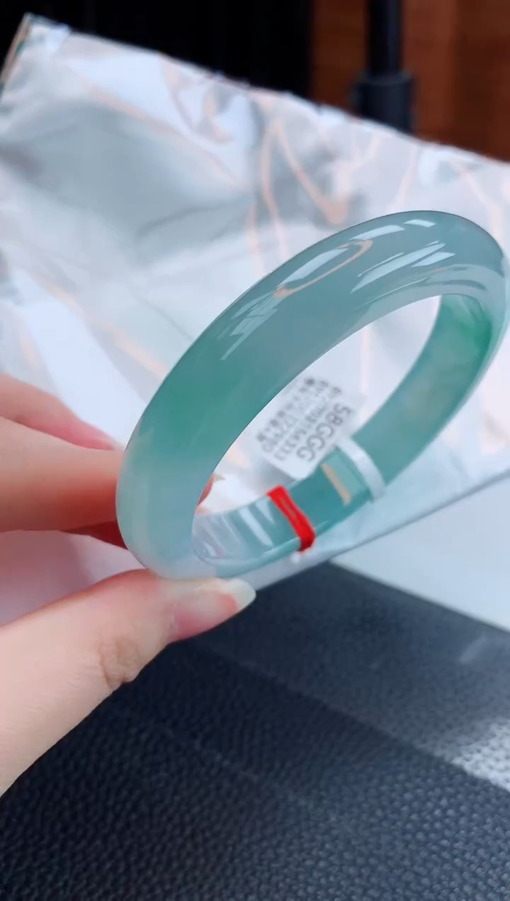 【闪购商品】翡翠手镯未镶嵌缅甸天然翡翠A货手镯