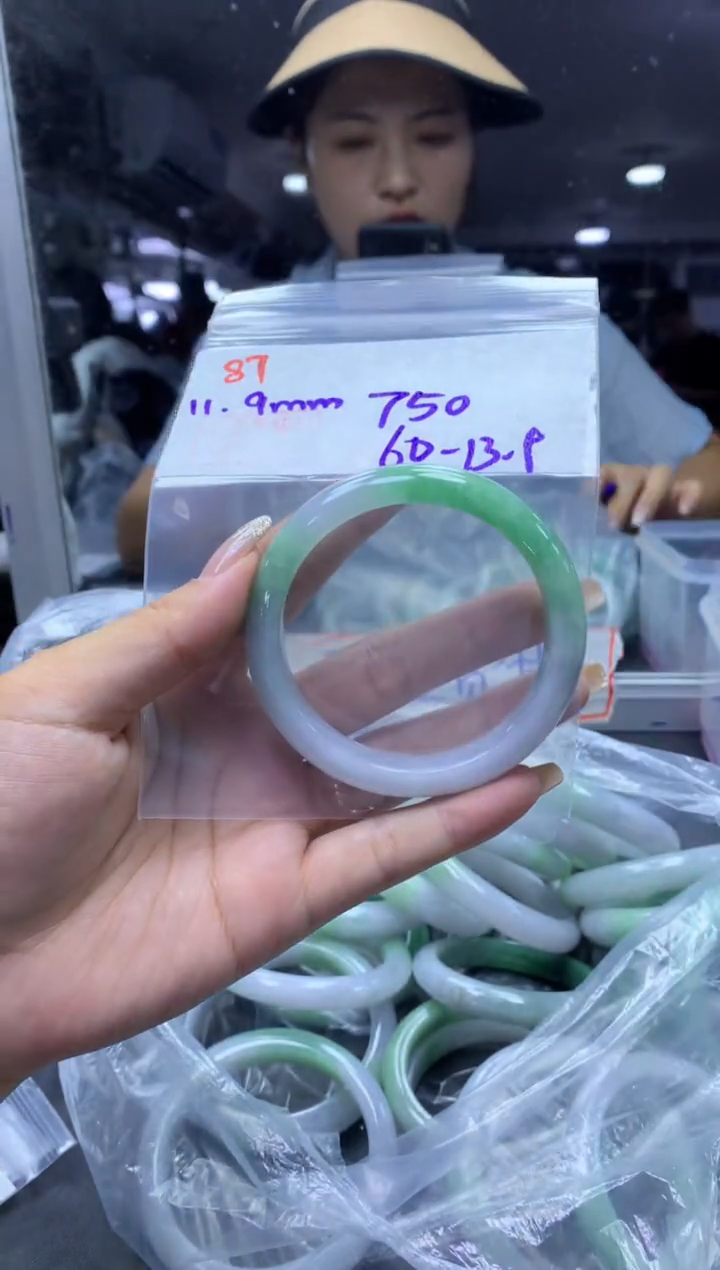 未镶嵌定制翡翠87手镯60+750元+拍一发一