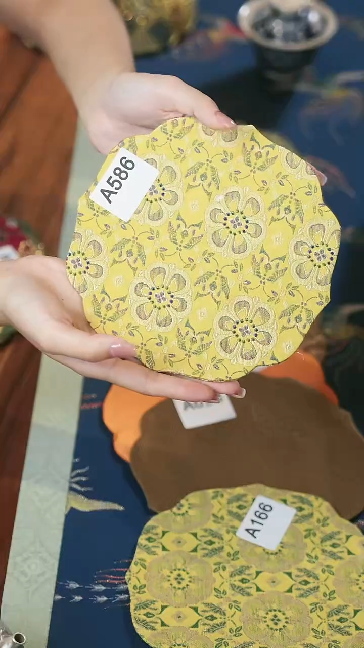 壶承垫···················