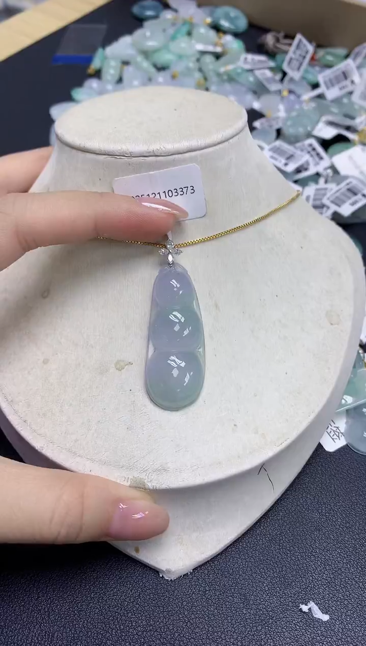 颈饰18K金镶嵌翡翠天然缅甸翡翠A货百元以上9元证书费自理