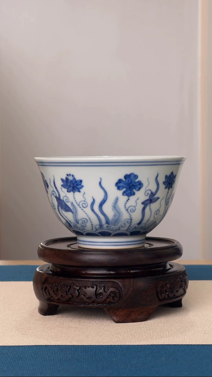 青花海草纹主人杯