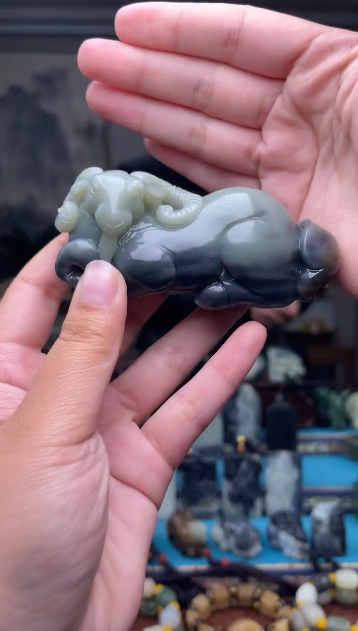 未镶嵌和田玉挂件1