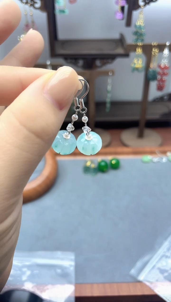 银S925镶嵌翡翠耳饰825000