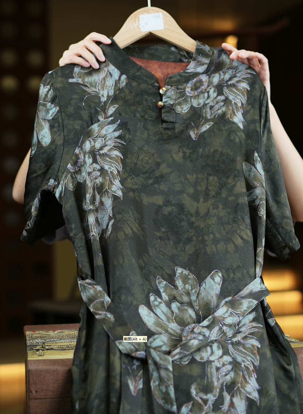 新款2025超显亮木薯真丝质感连衣裙T1429