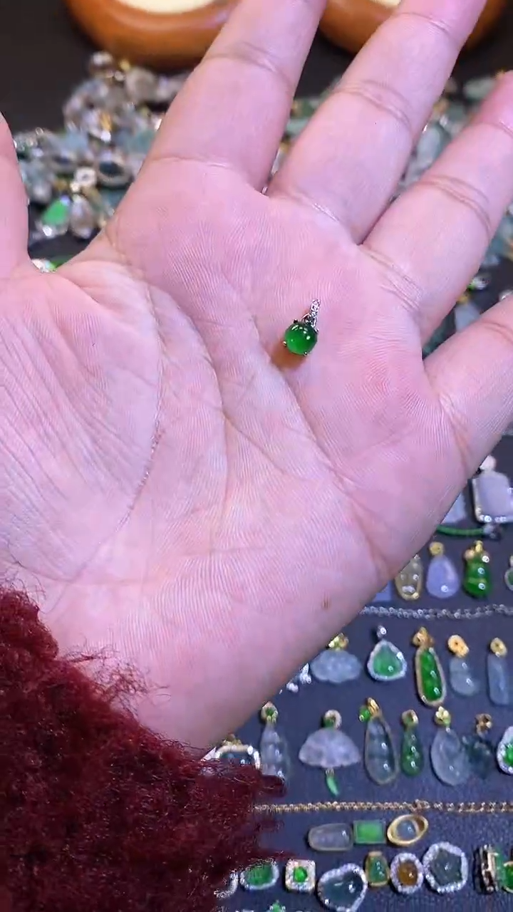 【闪购商品】翡翠吊坠(不含链)银S925镶嵌1