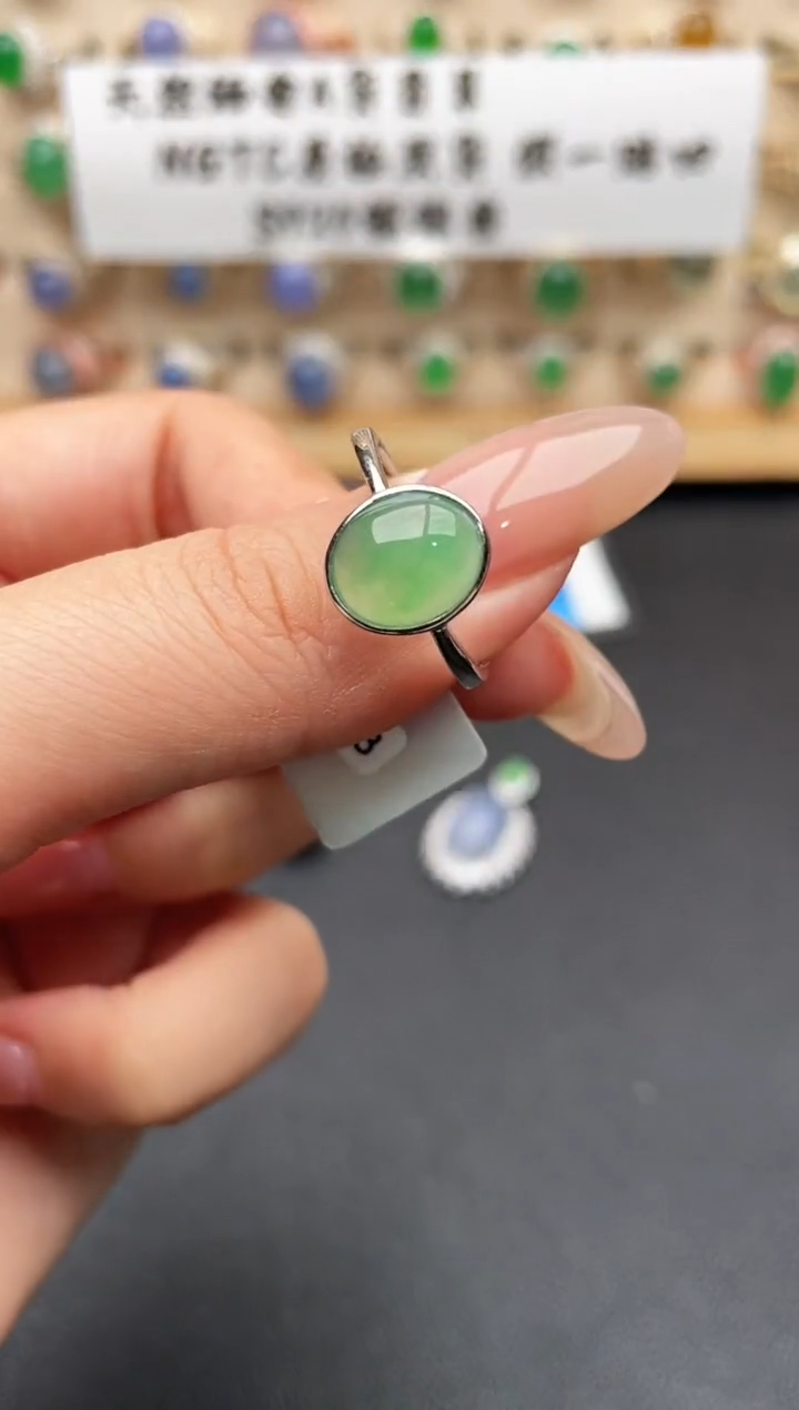 银S925镶嵌戒指翡翠一物一证一礼盒