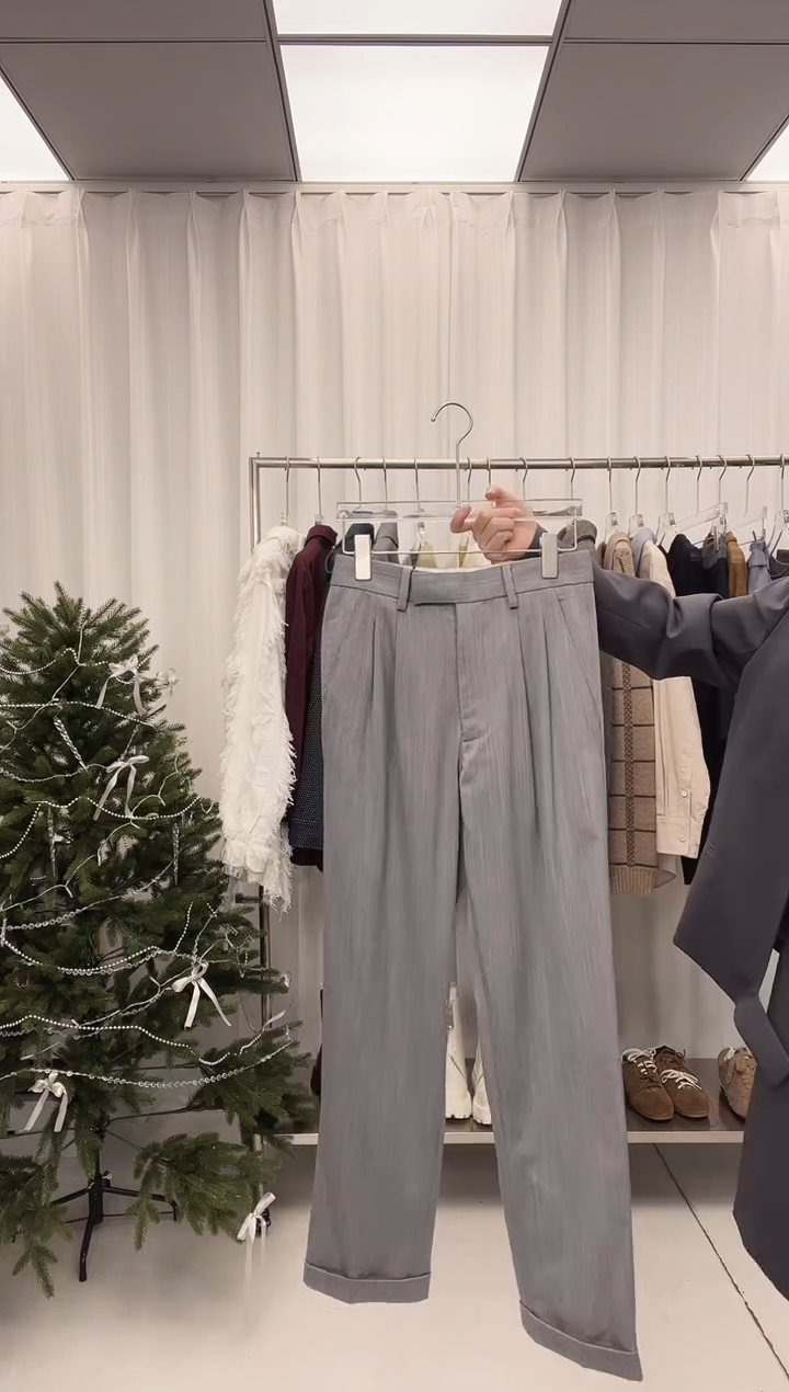 JAW 休闲窄直筒西裤 待开价